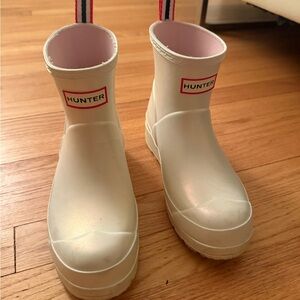 Hunter white iridescent short rain boots